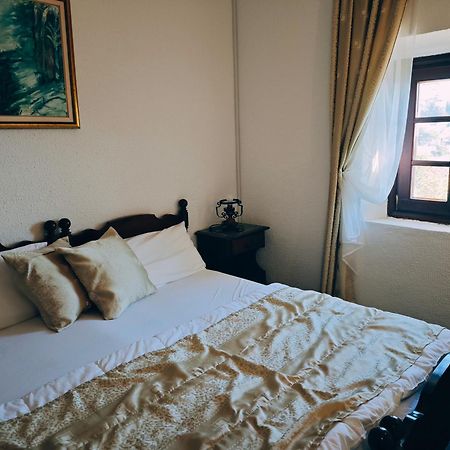 Kulla E Balshajve Hotel Ulcinj Eksteriør billede