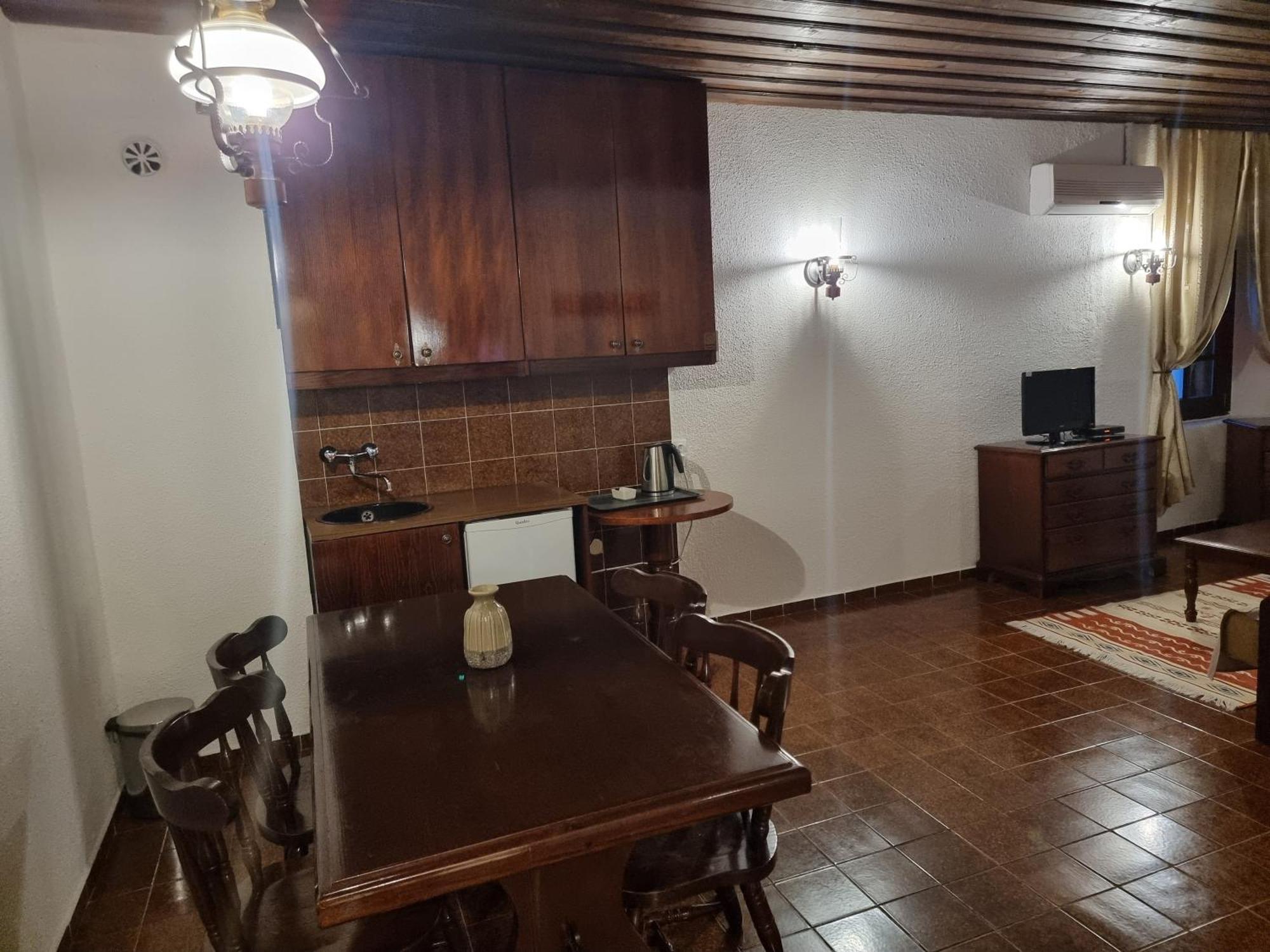 Kulla E Balshajve Hotel Ulcinj Eksteriør billede