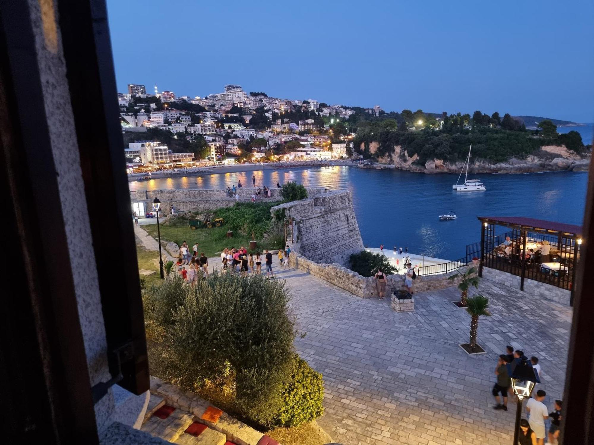 Kulla E Balshajve Hotel Ulcinj Eksteriør billede