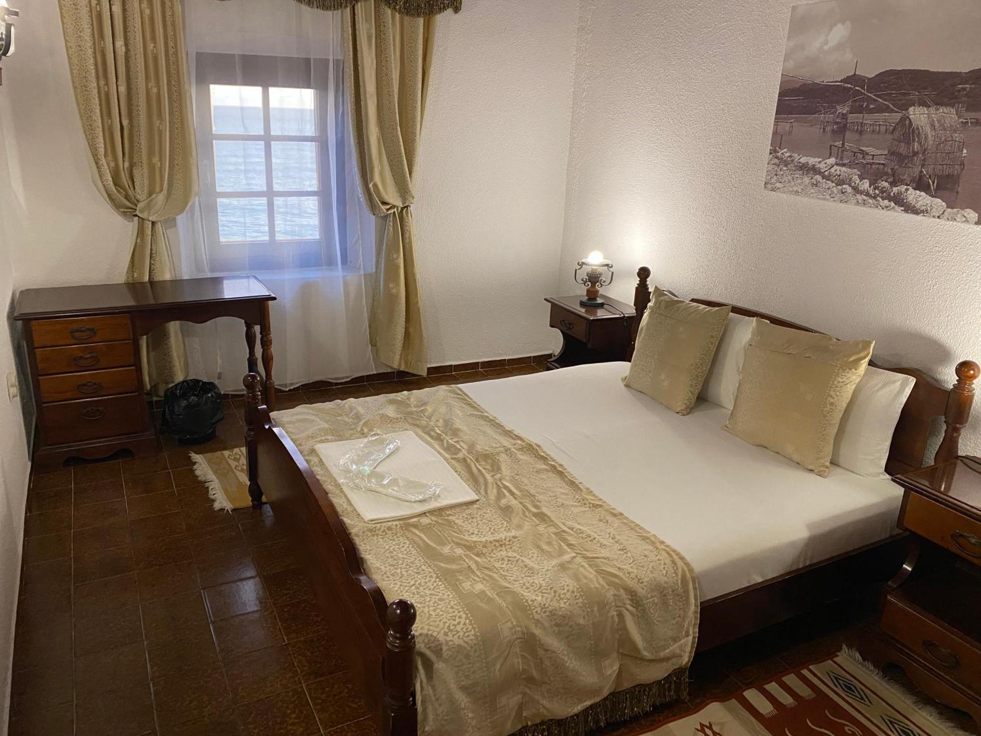 Kulla E Balshajve Hotel Ulcinj Eksteriør billede