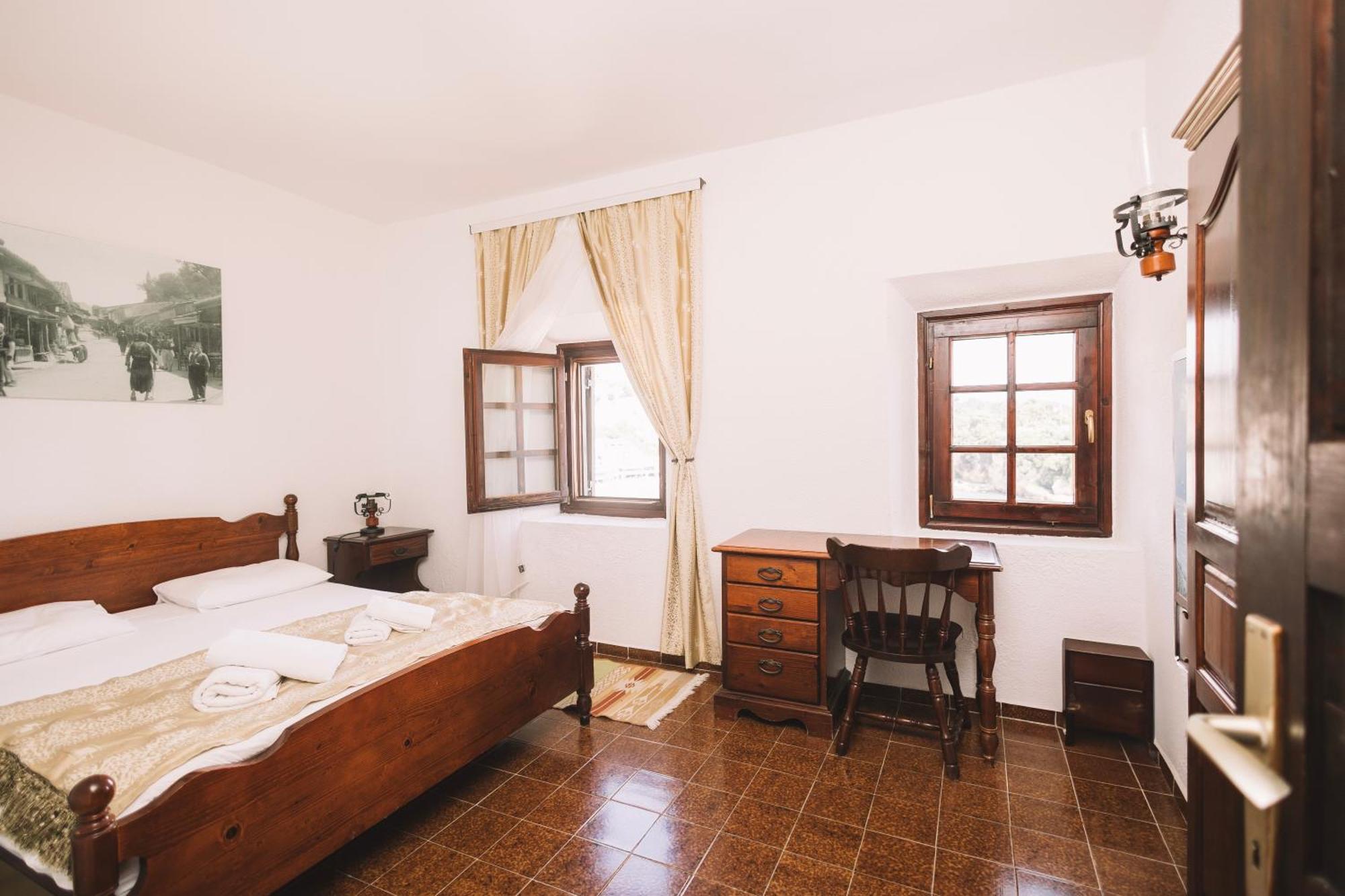 Kulla E Balshajve Hotel Ulcinj Eksteriør billede